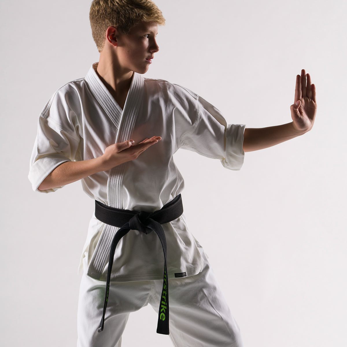 7 oz. Middleweight Student Uniform